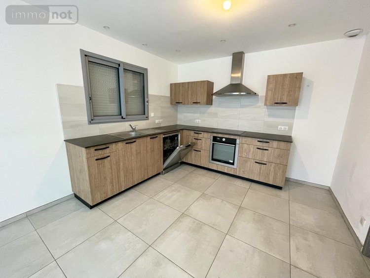 Location maison Peyre en Aubrac 48130 Lozère 110 m2  950 euros