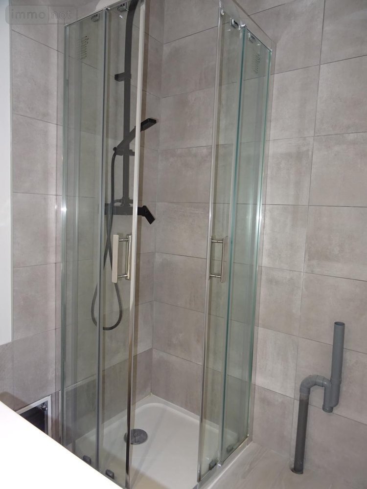 Location appartement Reims 51100 Marne 18 m2 1 pièce 500 euros