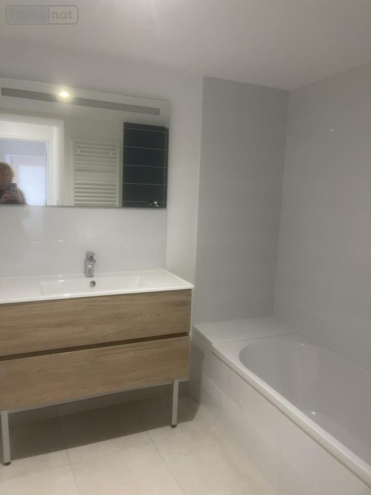 Location maison Reugny 37380 Indre-et-Loire 91 m2 4 pièces 1100 euros