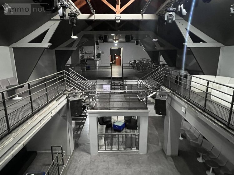 Fonds et murs commerciaux a vendre Beaupréau-en-Mauges 49600 Maine-et-Loire 1275 m2  619200 euros