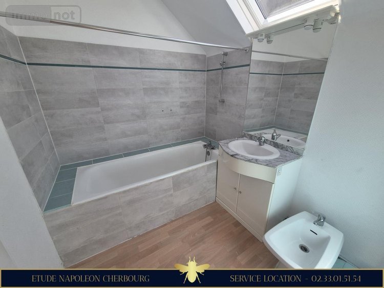 Location appartement Cherbourg-en-Cotentin 50100 Manche 103 m2 3 pièces 922 euros