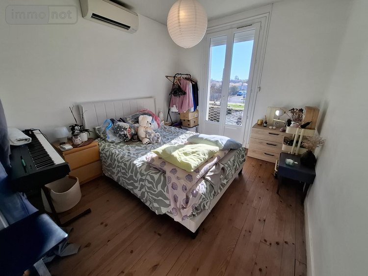 Maison a vendre Saintes 17100 Charente-Maritime 75 m2 4 pièces 199348 euros