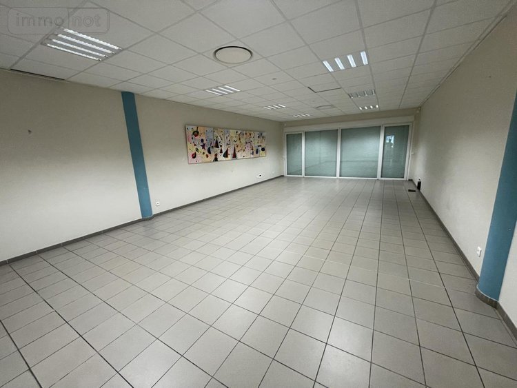 Fonds et murs commerciaux a vendre Cormontreuil 51350 Marne 1053 m2  2070000 euros