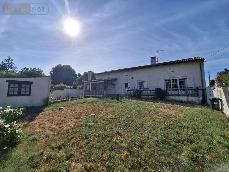 Maison a vendre Saintes 17100 Charente-Maritime 119 m2 4 pièces 215086 euros