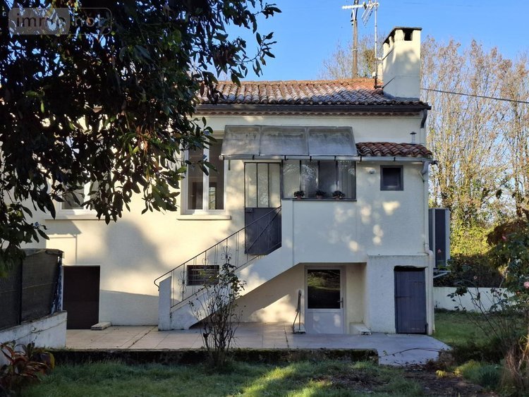 Maison a vendre Saintes 17100 Charente-Maritime 57 m2 3 pièces 178364 euros