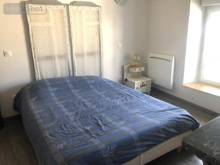 Location maison Saint-Chély-d'Apcher 48200 Lozère 75 m2 5 pièces 650 euros