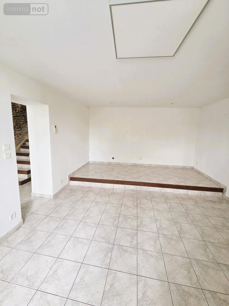 Maison a vendre Château-Gontier-sur-Mayenne 53200 Mayenne 81 m2 4 pièces 121450 euros