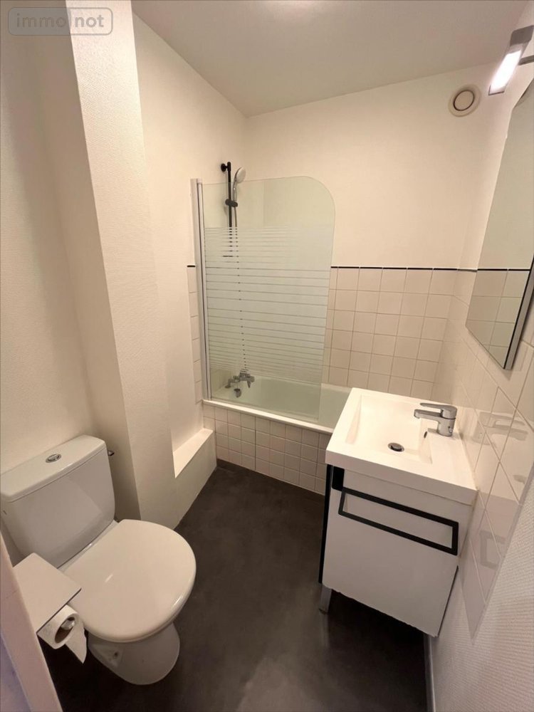 Location appartement Reims 51100 Marne 29 m2 1 pièce 555 euros