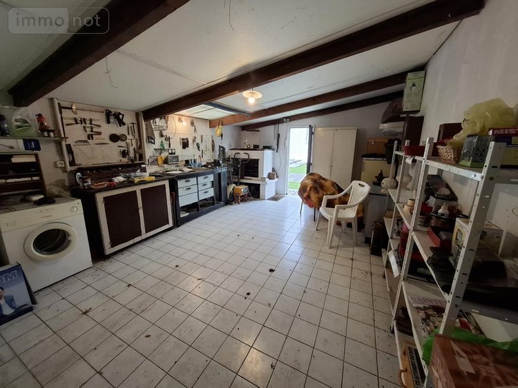 Maison a vendre Saintes 17100 Charente-Maritime 65 m2 4 pièces 167872 euros