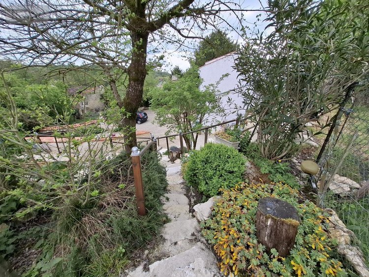 Maison a vendre Saint-Césaire 17770 Charente-Maritime 69 m2 3 pièces 173118 euros