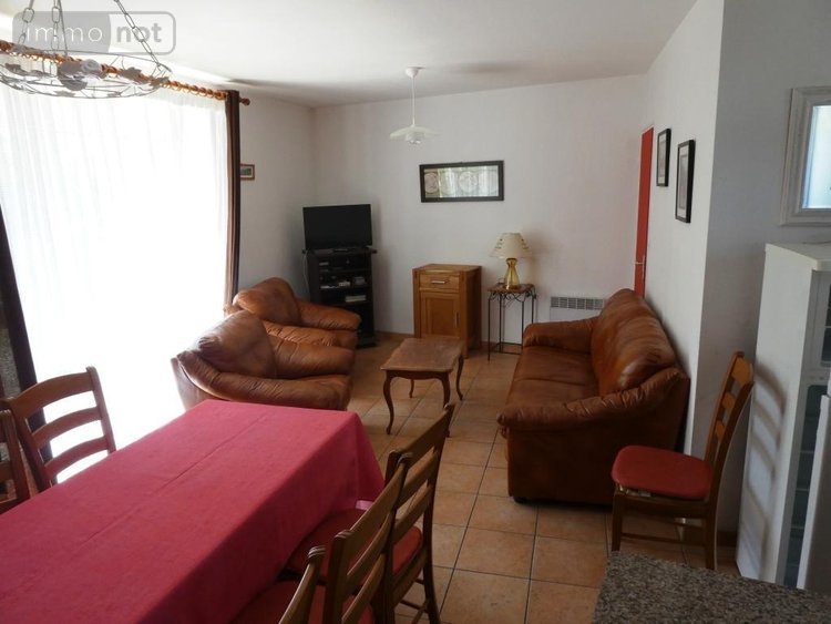 Immeuble a vendre Bubry 56310 Morbihan 400 m2  241600 euros