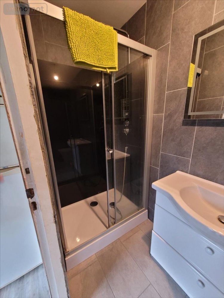 Location maison Pont-de-l'Arche 27340 Eure 64 m2 3 pièces 860 euros