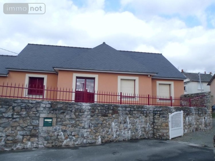 Location maison Évron 53600 Mayenne 89 m2 4 pièces 720 euros
