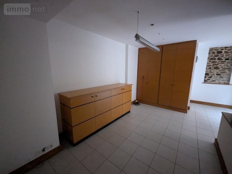 Immeuble a vendre Lamballe-Armor 22400 Côtes-d'Armor 243 m2  627000 euros