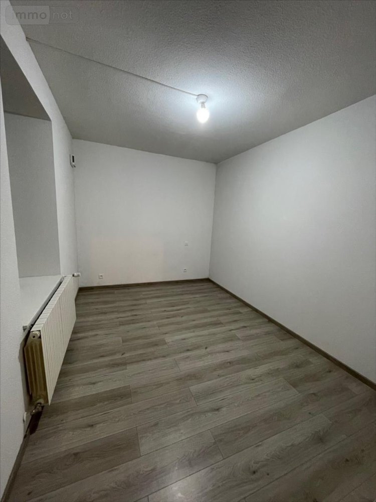 Location appartement Commune non précisée 39 Jura 70 m2 3 pièces 650 euros