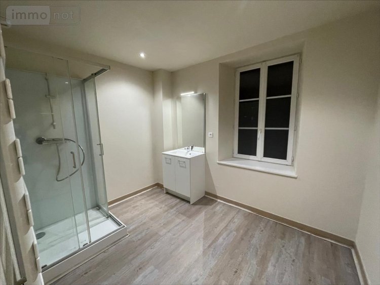 Location appartement Commune non précisée 39 Jura 70 m2 3 pièces 650 euros