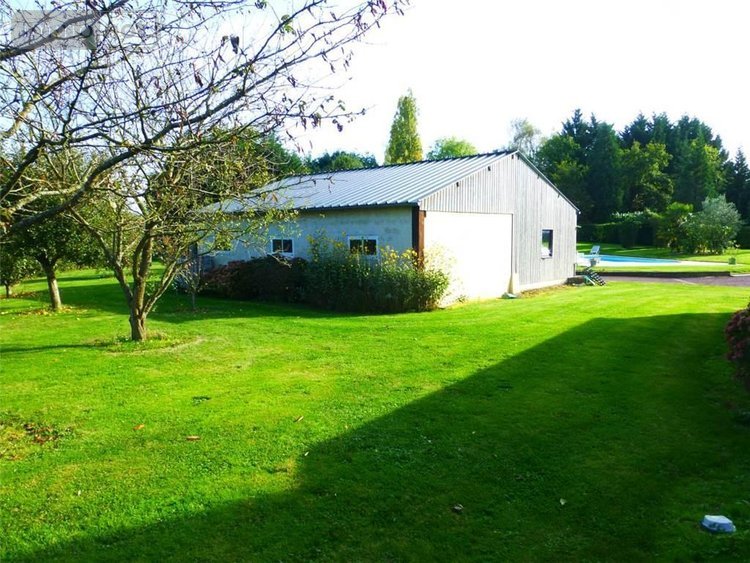 Maison a vendre Nuillé-sur-Vicoin 53970 Mayenne 281 m2 8 pièces 543400 euros