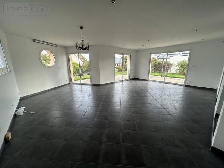 Location maison Quessoy 22120 Côtes-d'Armor 126 m2 7 pièces 1150 euros