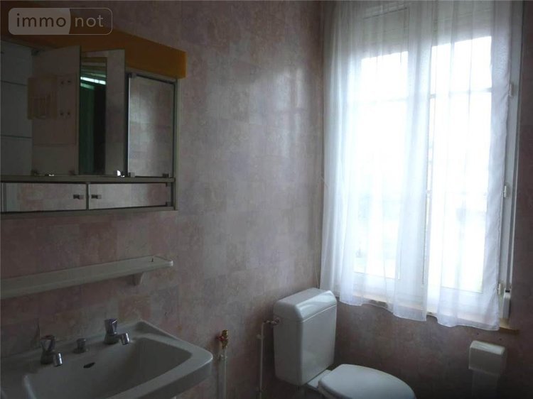 Location maison Le Neubourg 27110 Eure 89 m2 4 pièces 815 euros