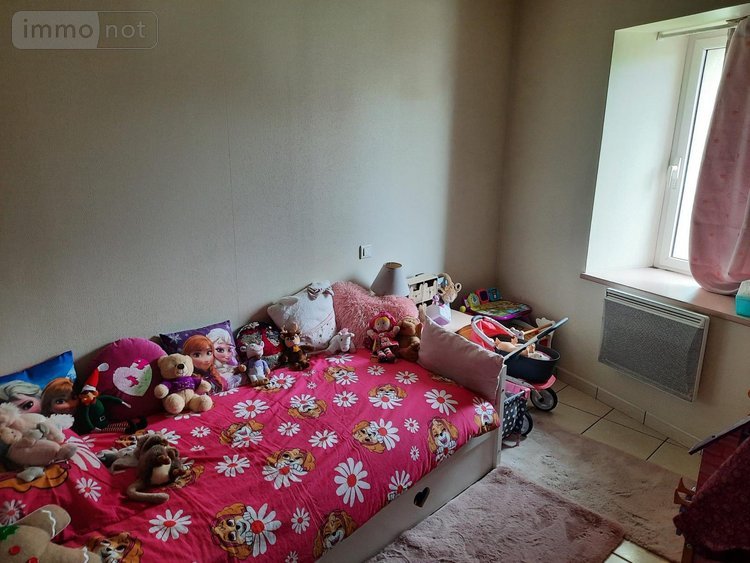 Immeuble a vendre Guilliers 56490 Morbihan 98 m2  125700 euros