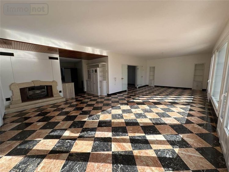 Maison a vendre Vendat 03110 Allier 276 m2 6 pièces 350000 euros