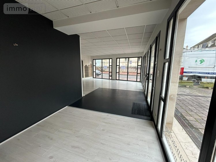 Location fonds et murs commerciaux Beaune 21200 Côte-d'Or 35 m2  1950 euros