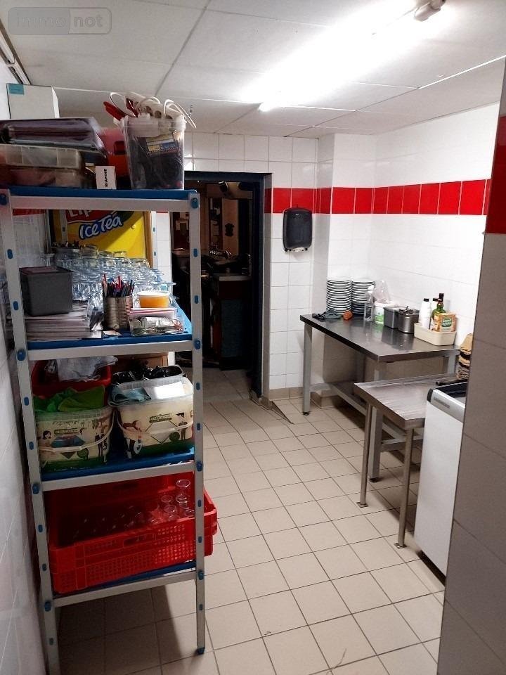 Fonds et murs commerciaux a vendre Chemin 39120 Jura  165000 euros