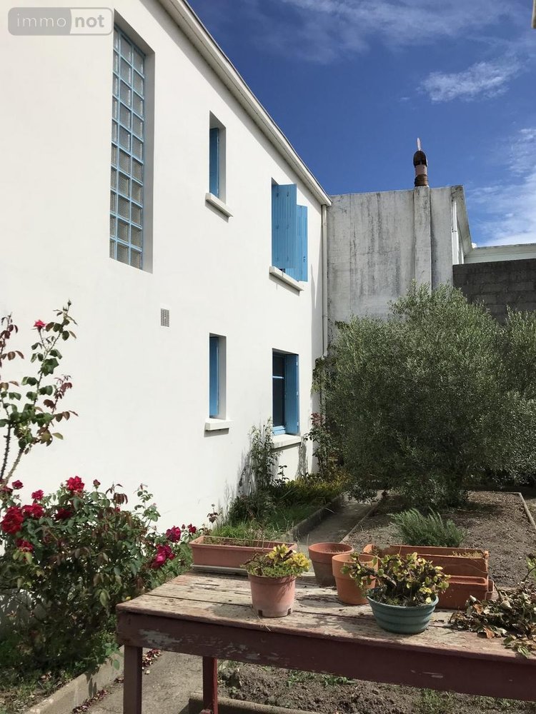 Maison a vendre Noirmoutier-en-l'Île 85330 Vendée 223 m2 15 pièces 1246725 euros