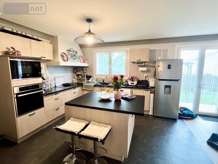 Maison a vendre Saint-Jean-de-Monts 85160 Vendée 223 m2 7 pièces 476800 euros