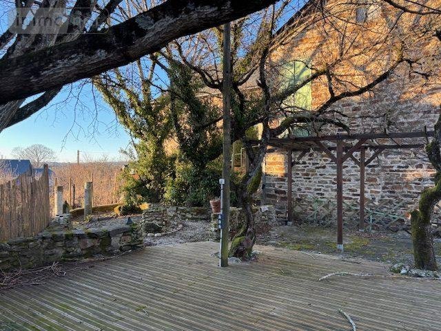 Fonds et murs commerciaux a vendre Sauveterre-de-Rouergue 12800 Aveyron 420 m2  296000 euros