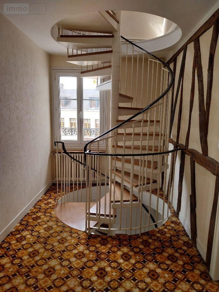 Immeuble a vendre Le Neubourg 27110 Eure 250 m2  339000 euros
