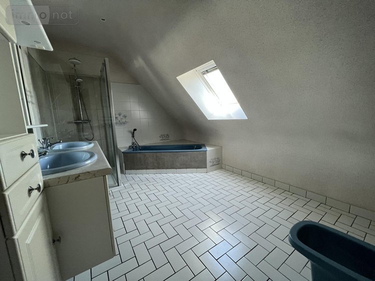 Maison a vendre Châteaugiron 35410 Ille-et-Vilaine 160 m2 8 pièces 416560 euros