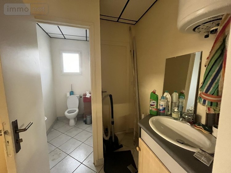 Fonds et murs commerciaux a vendre Guillac 56800 Morbihan 510 m2  332660 euros