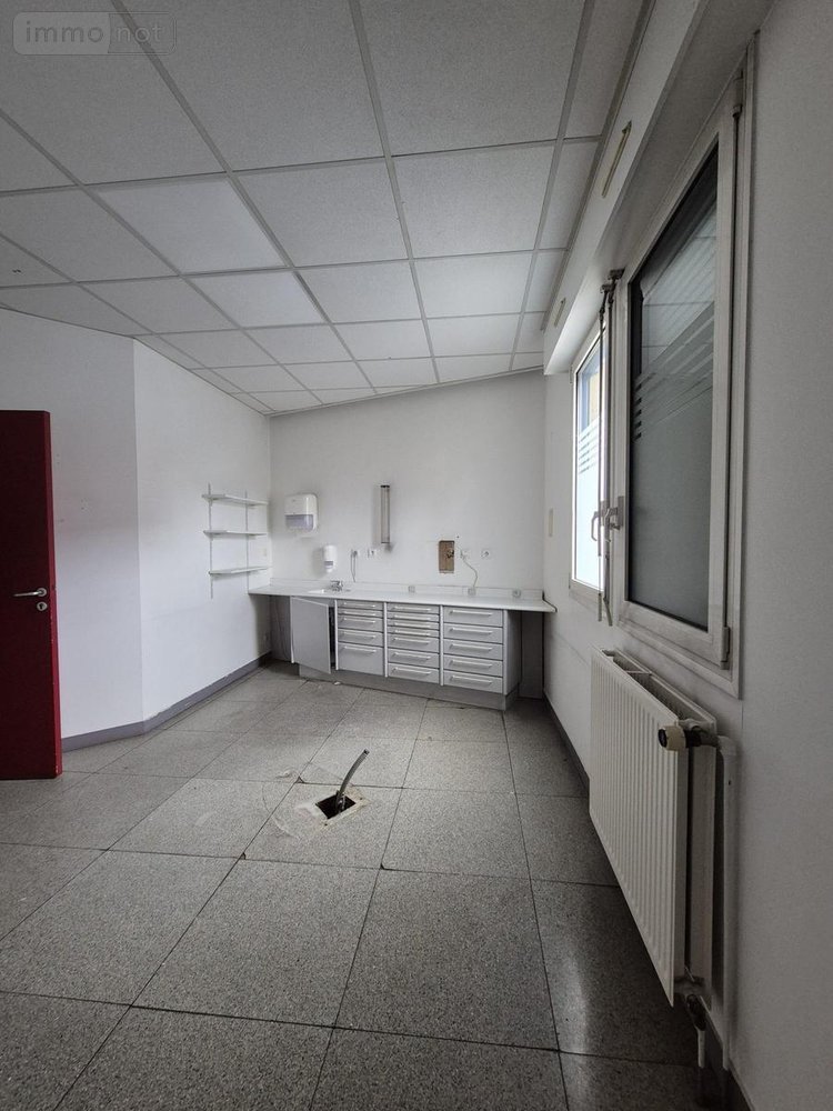 Fonds et murs commerciaux a vendre Audincourt 25400 Doubs 239 m2  306500 euros