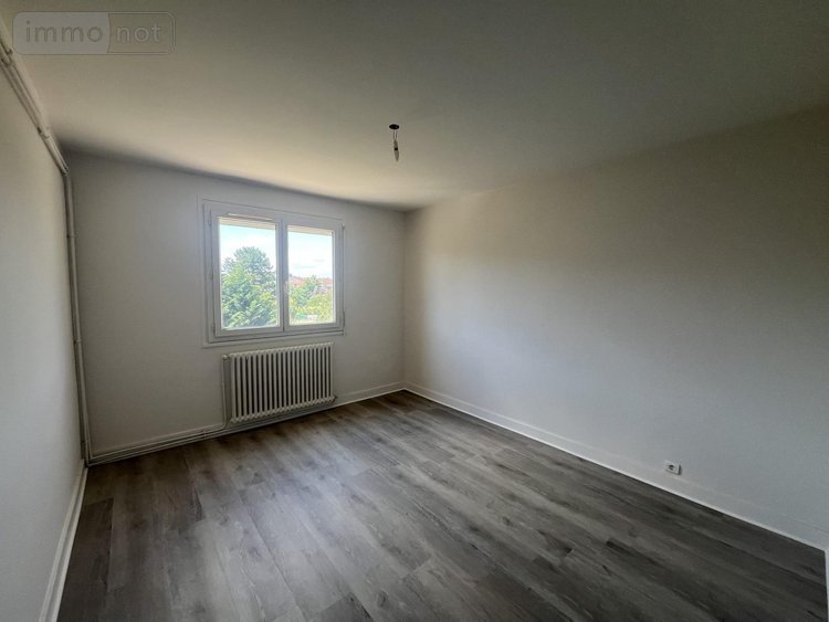 Location appartement Ambérieu-en-Bugey 01500 Ain 69 m2 3 pièces 750 euros