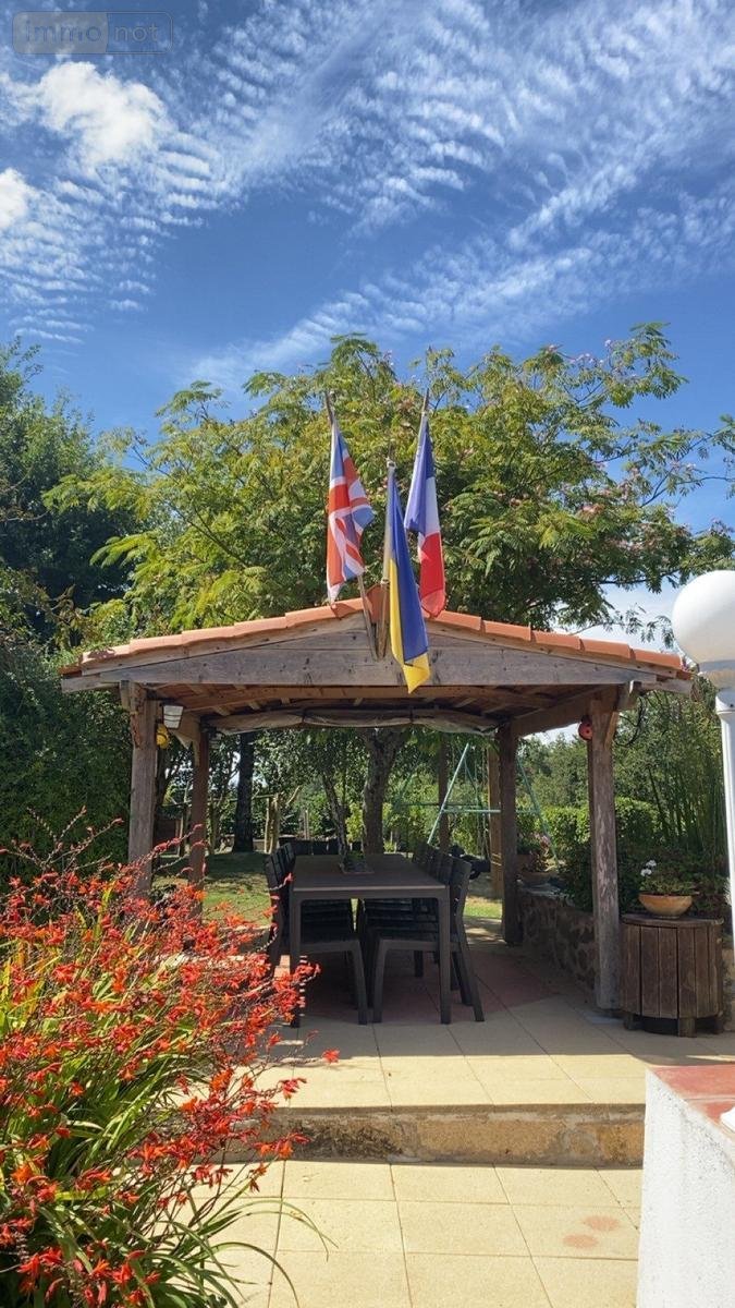 Maison a vendre Maché 85190 Vendée 352 m2 12 pièces 610700 euros