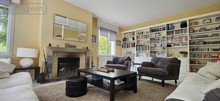 Maison a vendre Plomelin 29700 Finistère 253 m2 9 pièces 430500 euros