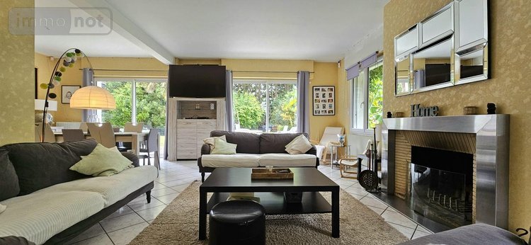 Maison a vendre Plomelin 29700 Finistère 253 m2 9 pièces 430500 euros