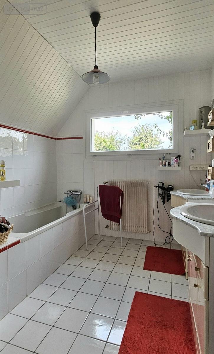 Maison a vendre Plomelin 29700 Finistère 253 m2 9 pièces 430500 euros