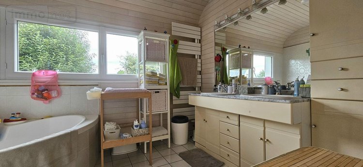 Maison a vendre Plomelin 29700 Finistère 253 m2 9 pièces 430500 euros