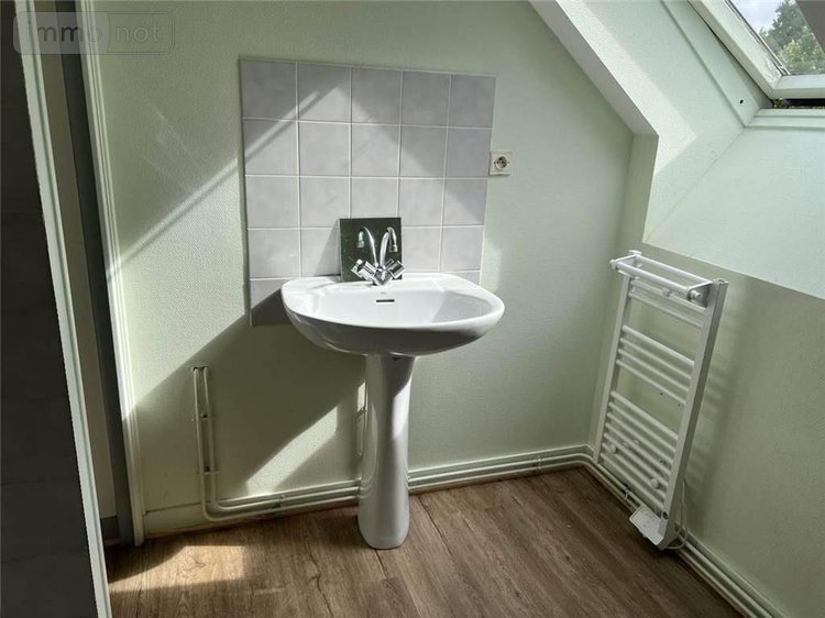 Location appartement Vern-sur-Seiche 35770 Ille-et-Vilaine 21 m2 1 pièce 383 euros