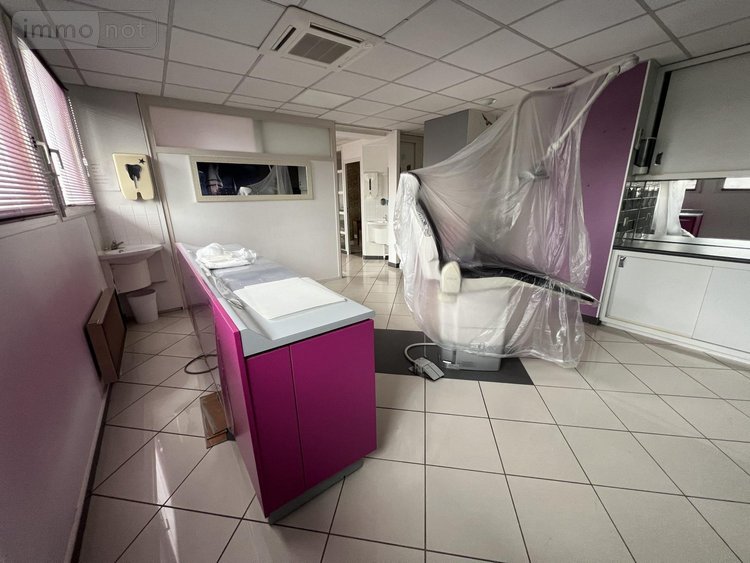 Fonds et murs commerciaux a vendre Rennes 35000 Ille-et-Vilaine 124 m2  291280 euros