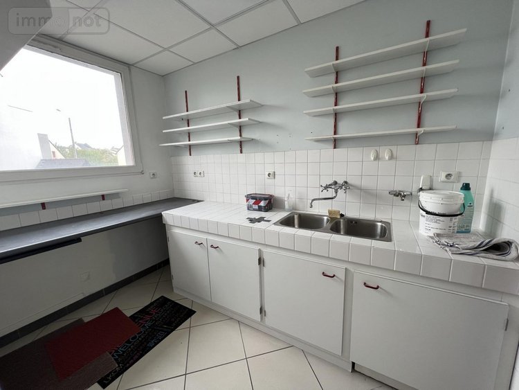 Fonds et murs commerciaux a vendre Rennes 35000 Ille-et-Vilaine 124 m2  291280 euros