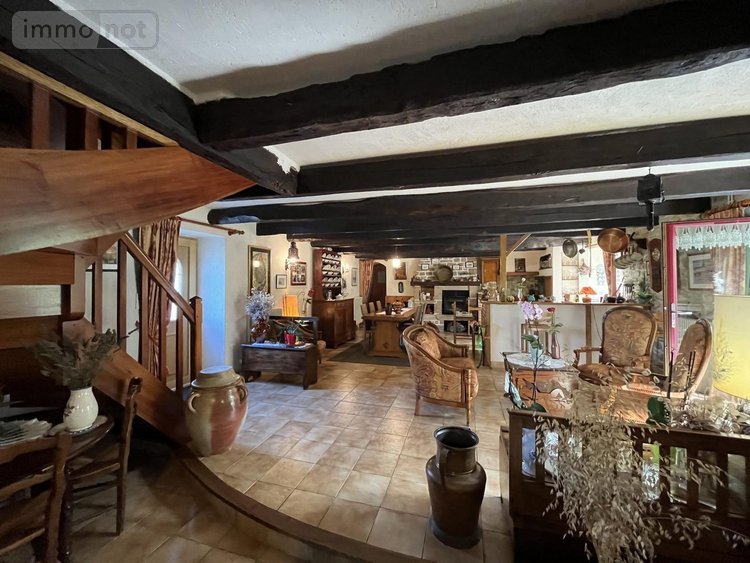 Maison a vendre Guégon 56120 Morbihan 228 m2 10 pièces 343020 euros