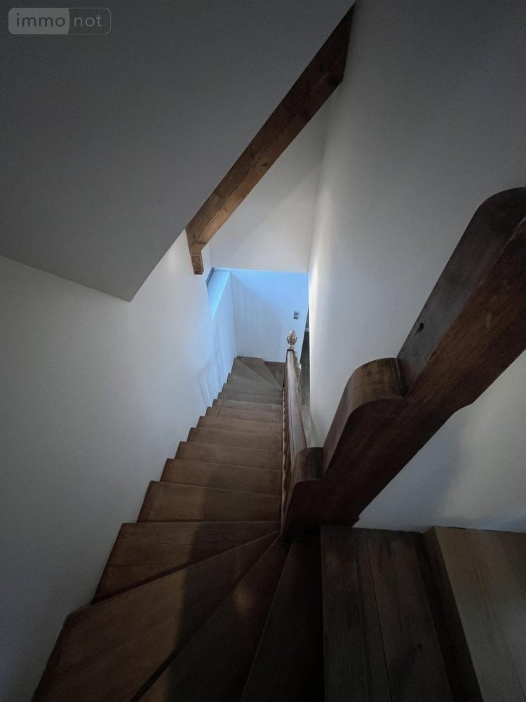 Immeuble a vendre Ploërmel 56800 Morbihan 111 m2  353380 euros