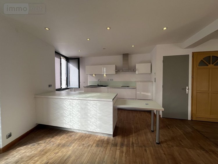 Immeuble a vendre Ploërmel 56800 Morbihan 111 m2  353380 euros