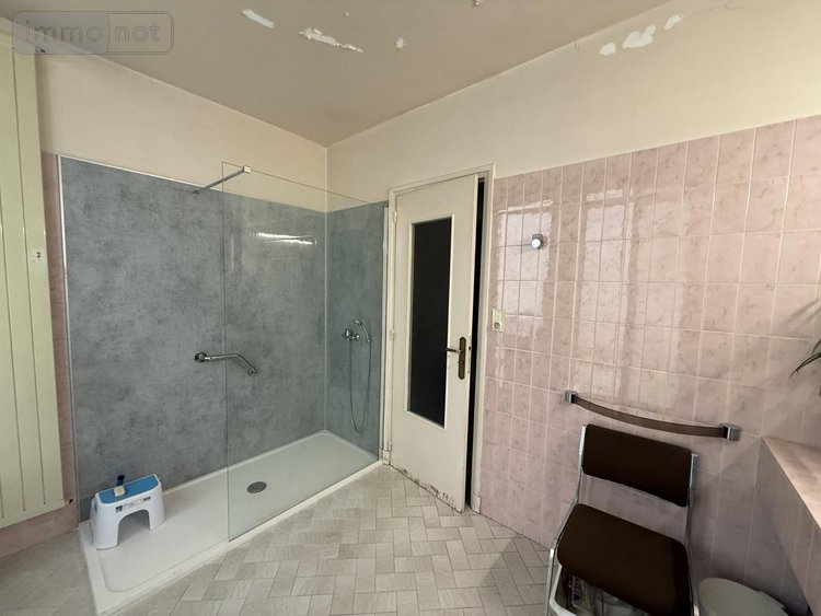 Appartement a vendre Vichy 03200 Allier 176 m2 8 pièces 325500 euros