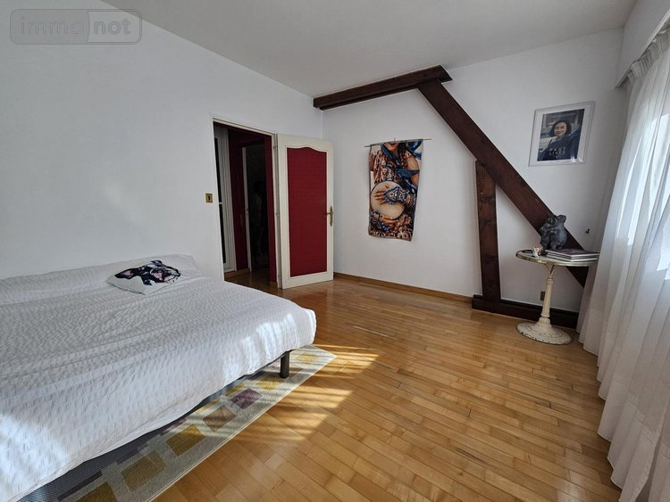 Maison a vendre Bressuire 79300 Deux-Sèvres 250 m2 8 pièces 514500 euros