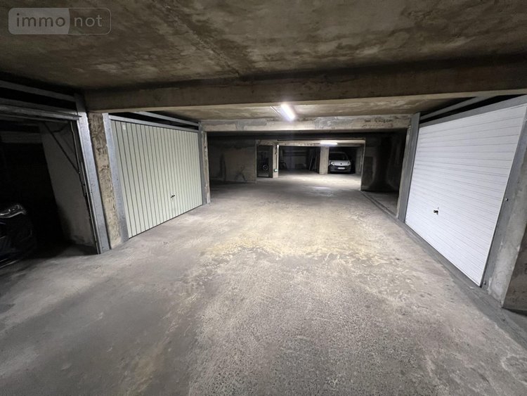 Garage et parking a vendre Rennes 35000 Ille-et-Vilaine  29500 euros