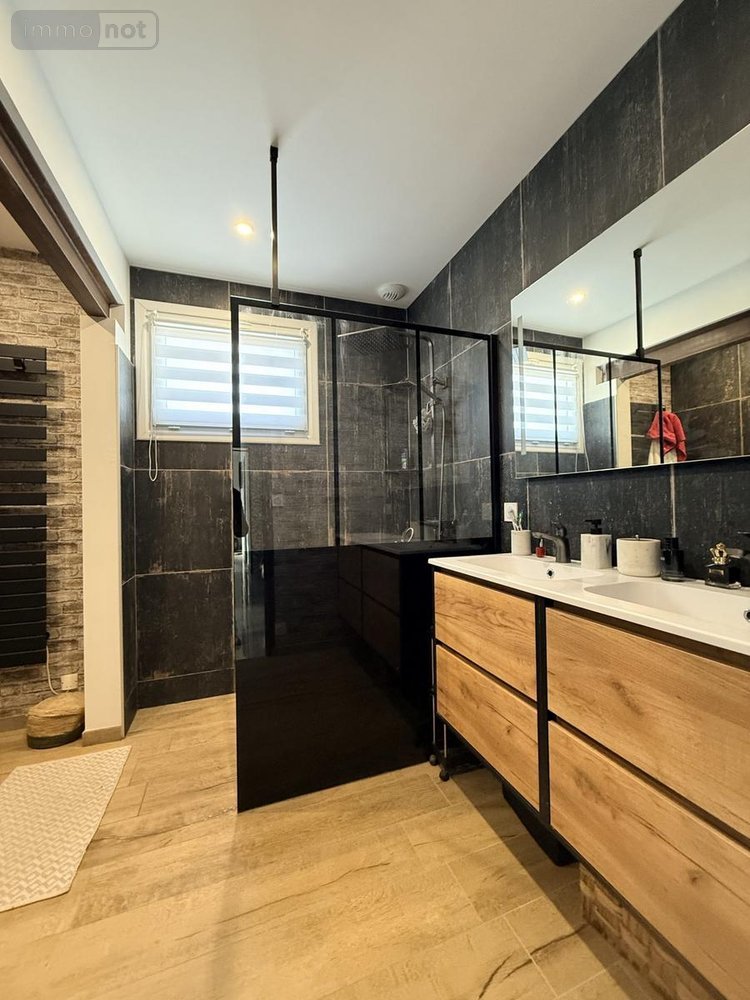 Maison a vendre Château-Gontier-sur-Mayenne 53200 Mayenne 166 m2 9 pièces 442900 euros